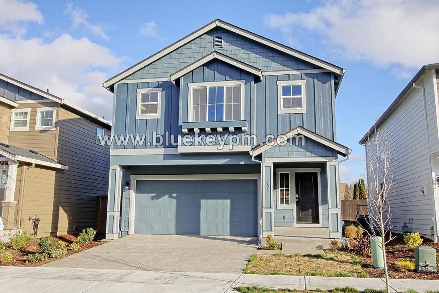 721 NE 138th Pl photo 1