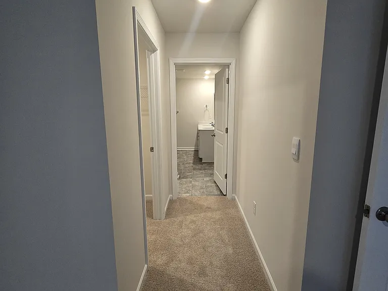 820 Wolverine Ln — Photo 4