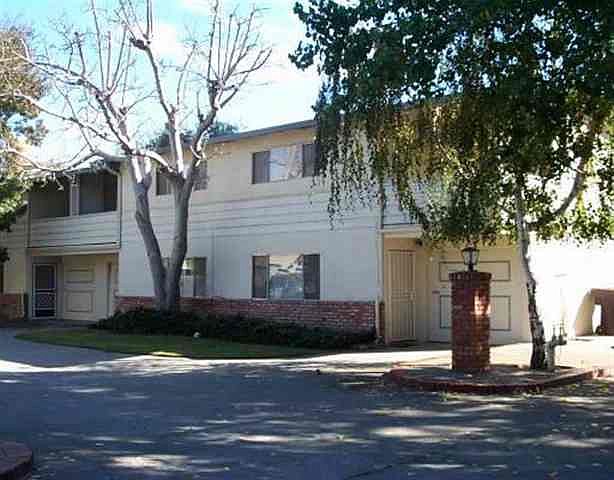 1st image of 4267C Pleasanton Ave