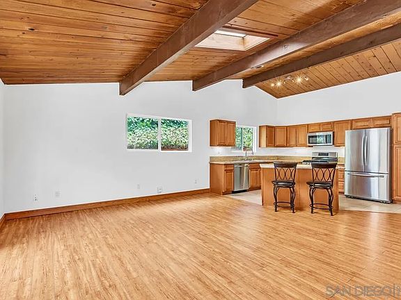 5th image of 9237 Fanita Rancho Rd