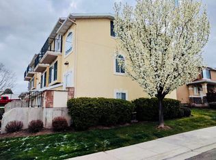 728 W Fairway View Dr, Sandy, UT 84070