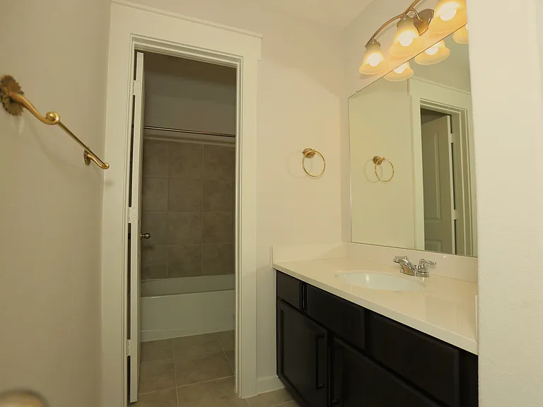 233 Laura Leigh Ln — Photo 9
