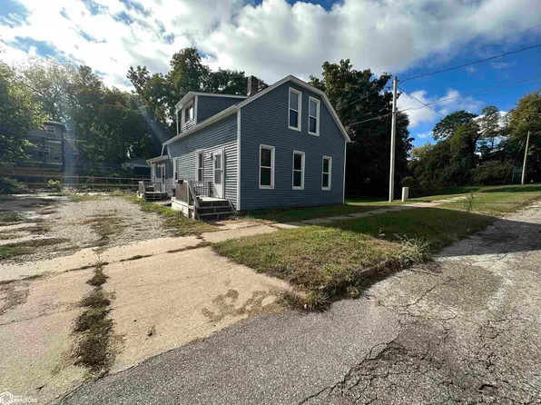 711 Angular St, Burlington, IA 52601