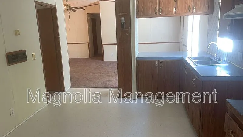 4 bed, 2.0 bath, $1,495 — Photo 4