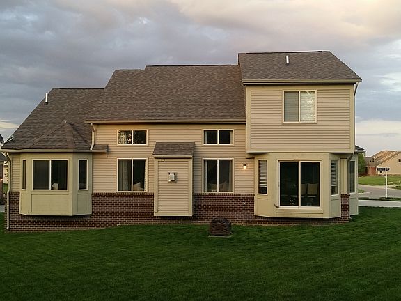 5th image of 860 Woodside Dr