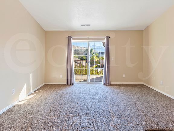 4th image of 1661 W Westbury Way #J
