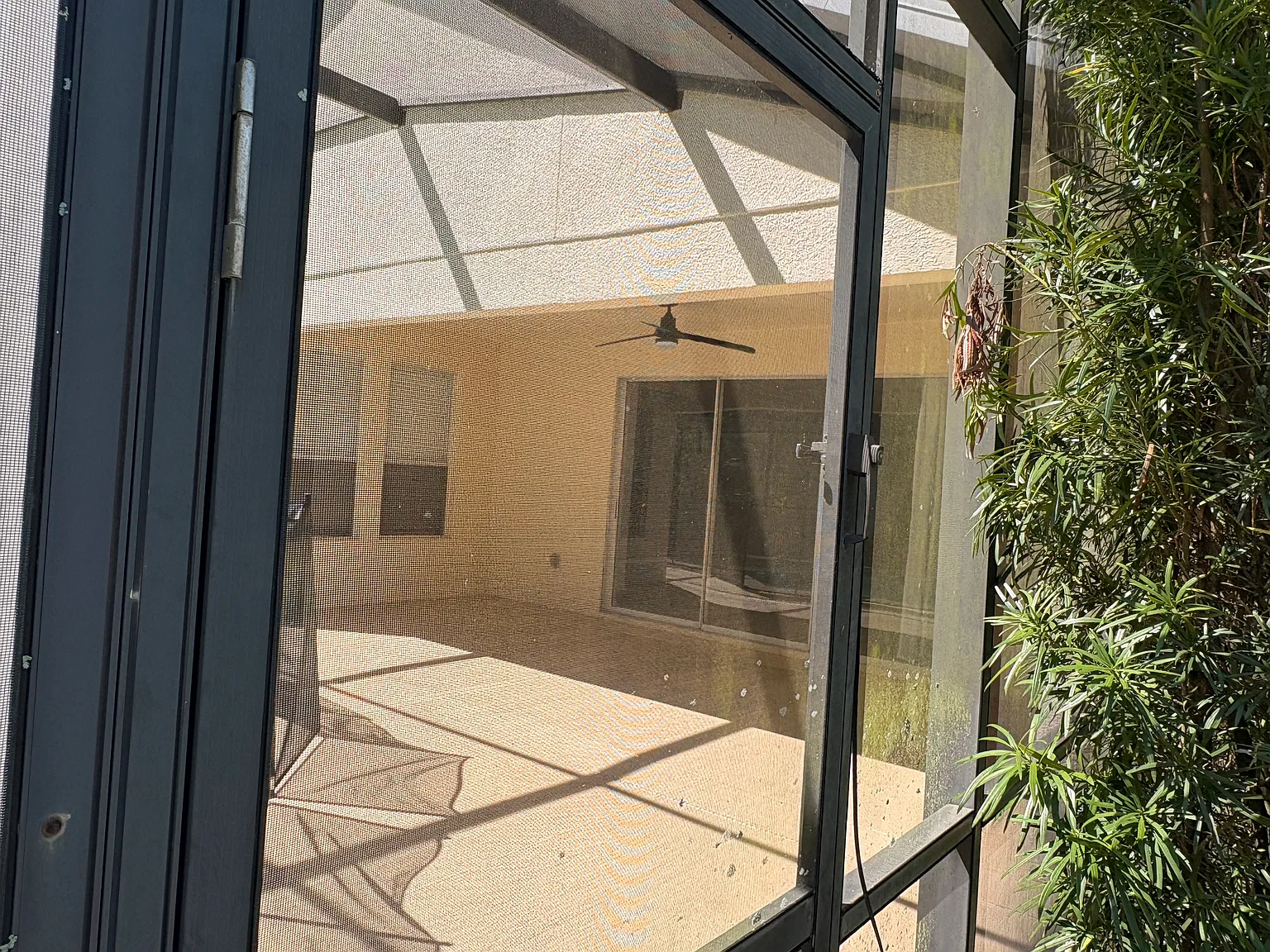 3 bed, 2026 sqft, $3,950 — Photo 4