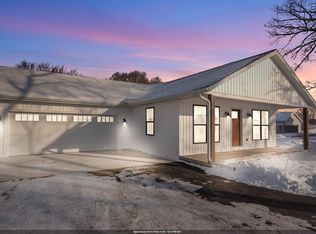 W5311 E Pioneer Rd, Fond Du Lac, WI 54935