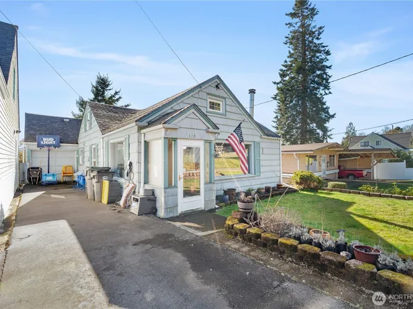 324 Wheeler Avenue, Hoquiam, WA 98550