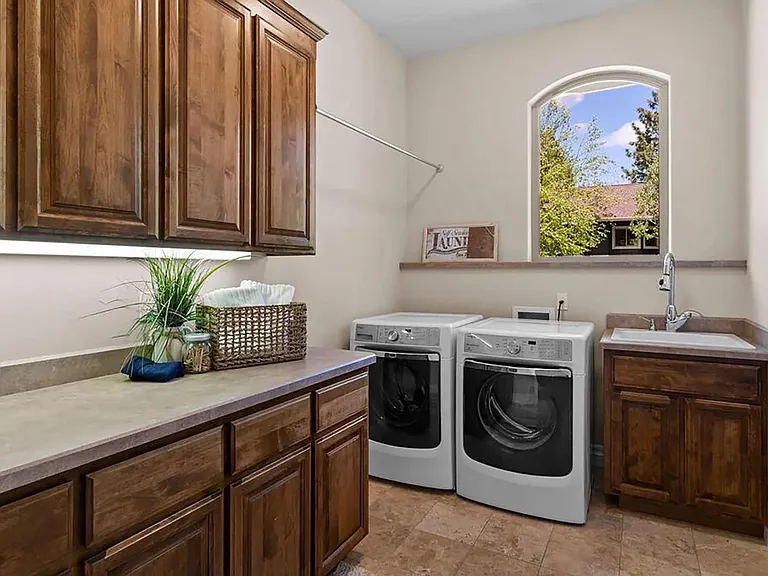 2939 NW Fairway Heights Dr — Photo 43