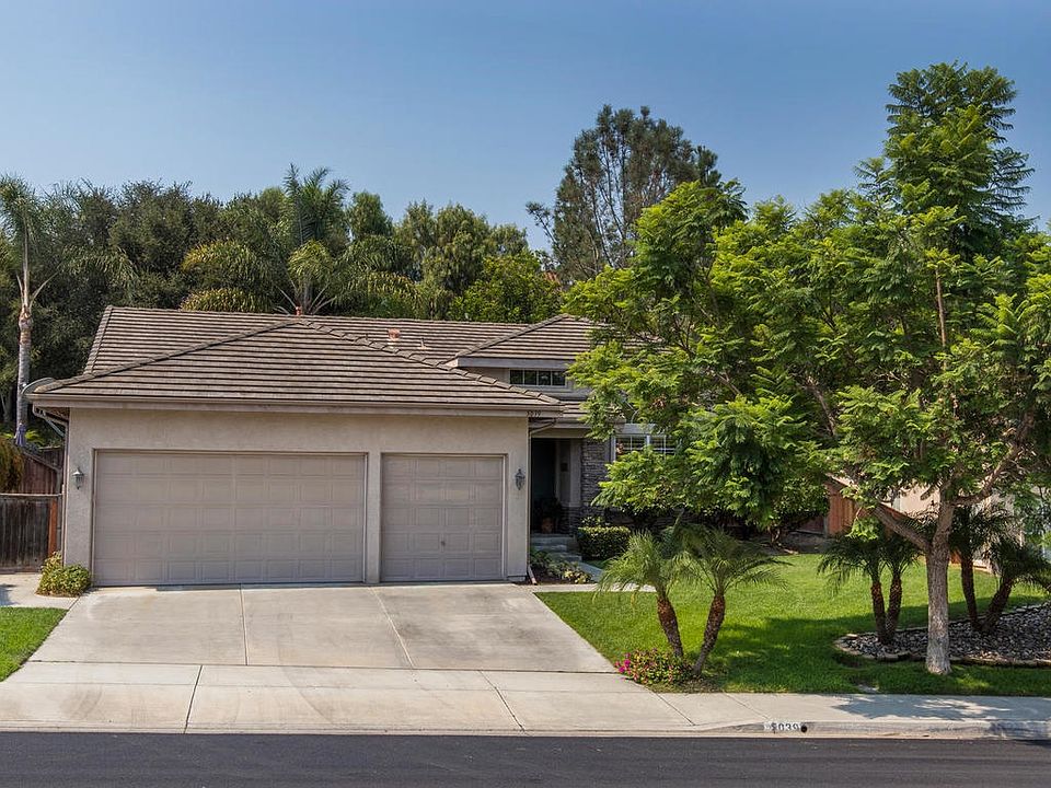2nd image of 5039 Palmera Dr