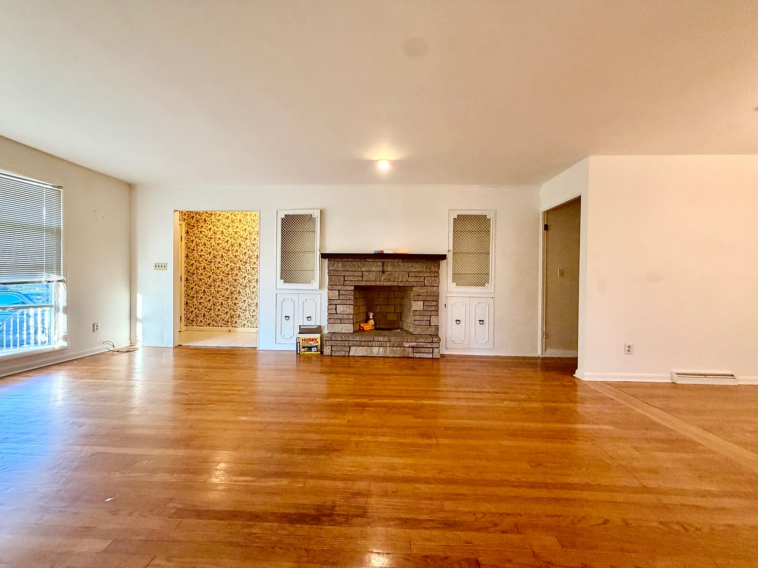 3 bed, 1526 sqft, $2,500 — Photo 3