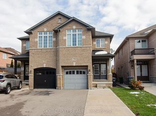 7331 Golden Meadow Ct, Mississauga, ON L5W 0B9