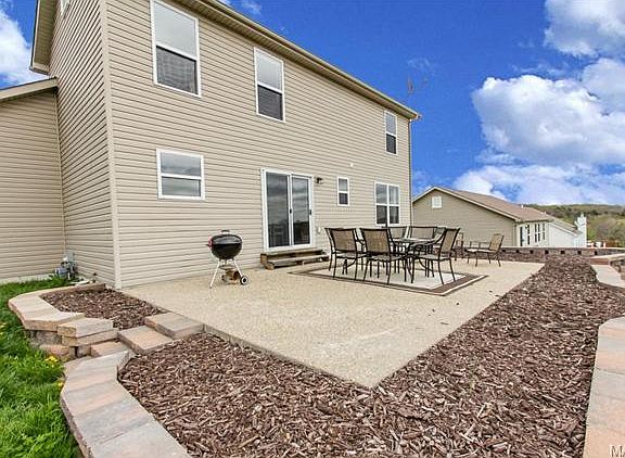 4th image of 818 Oxford Ct