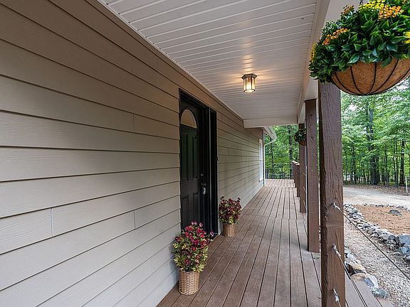 4th image of 780 Chinquapin Dr