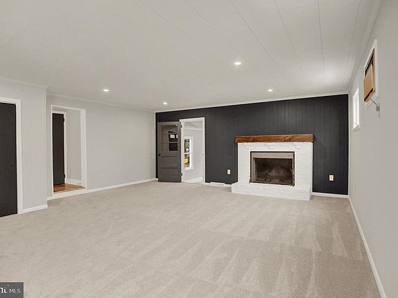 4th image of 311 Pine Rd