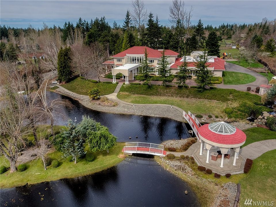 Majestic shy five acre Manor on Kent's East Hill! Private, pristine, perfect. Have a look around!