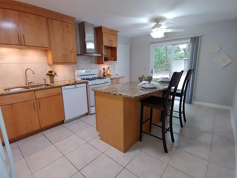 2889 Brookcliff Ln — Photo 12