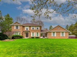 8 Boyd Ct, Markham, ON L6C 1A6