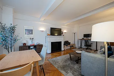 Rented by Rita S Citrin, LREB