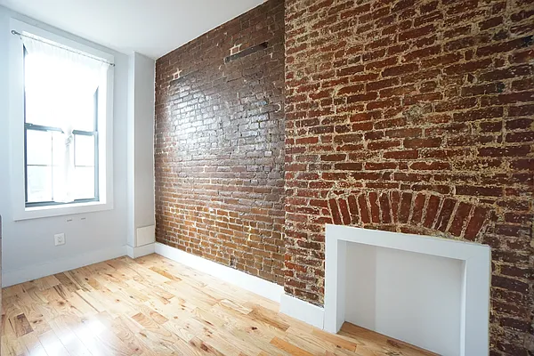Rented by Rennit Inc. | media 10