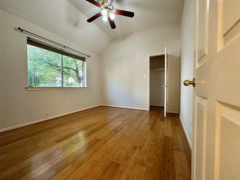 1318 Cedar Terrace Ct — Photo 23