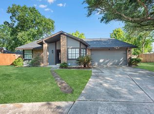 4202 W Peachfield Cir, Houston, TX 77014