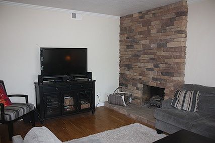 4th image of 5875 Laramie Way