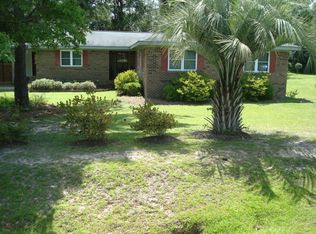 119 Walnut Dr, Sylvester, GA 31791