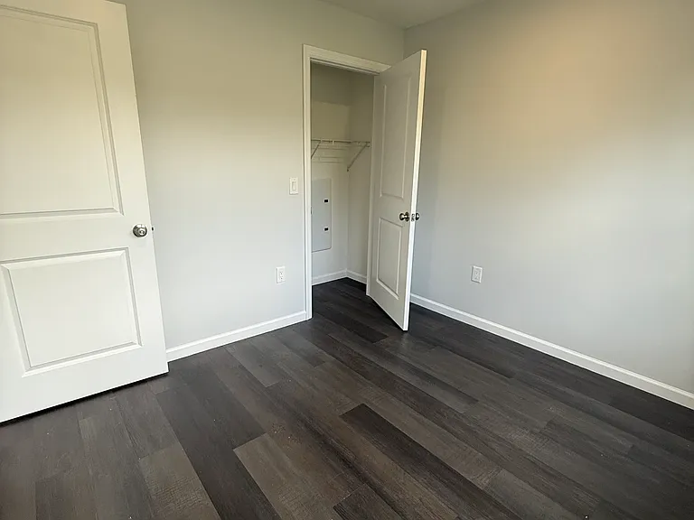 207 Redwood Ave #301 — Photo 13