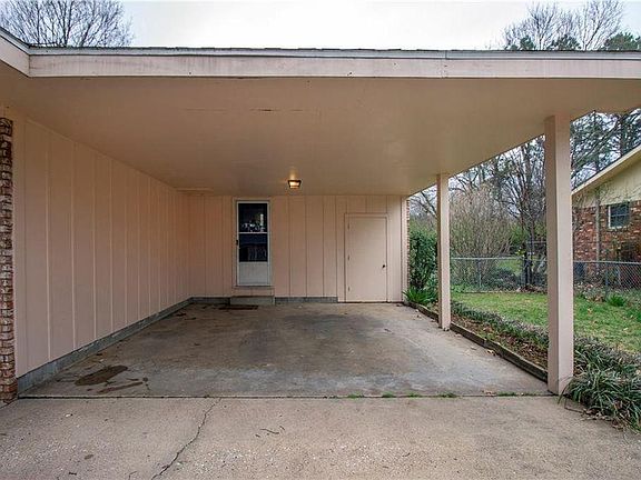 3rd image of 2020 N Erstan Ave