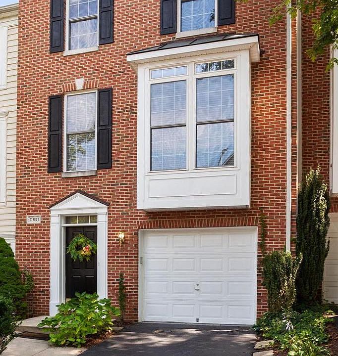 1st image of 11631 Fairfax Commons Dr