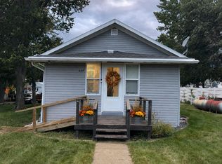 607 5th Ave E, Mobridge, SD 57601