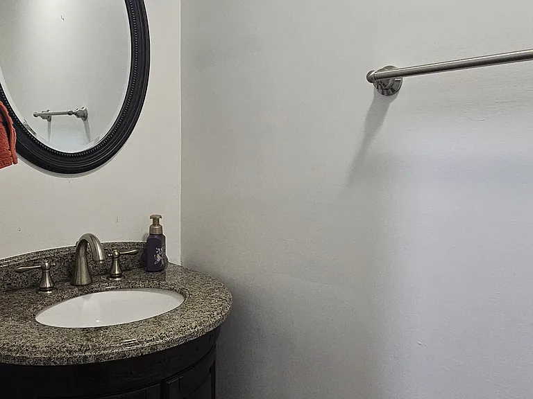 1/2 bath