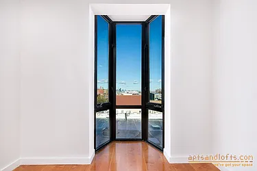 Rented by aptsandlofts.com