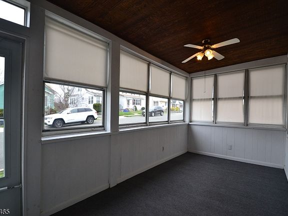 3rd image of 8 Witherspoon St