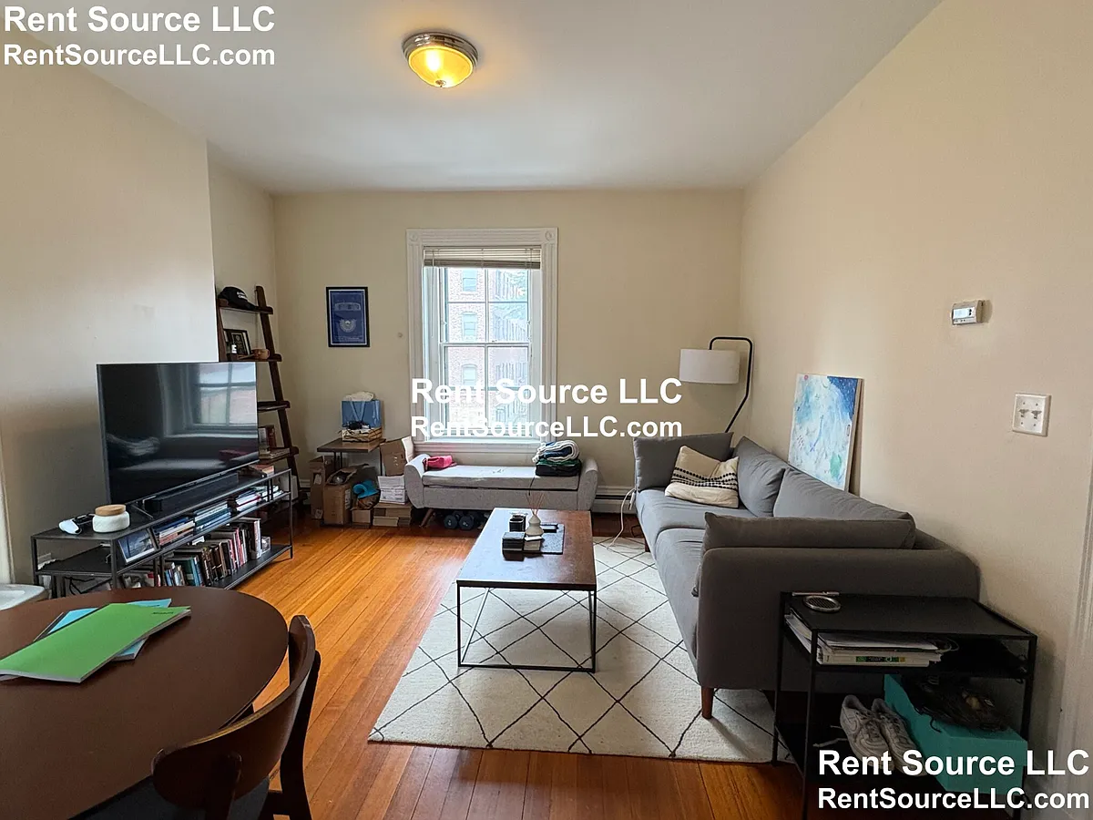 Building Photo - 23 Ware St #4