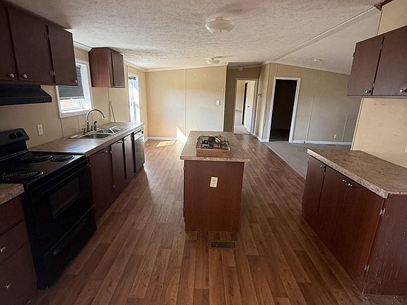5th image of 111 Vincent Rd