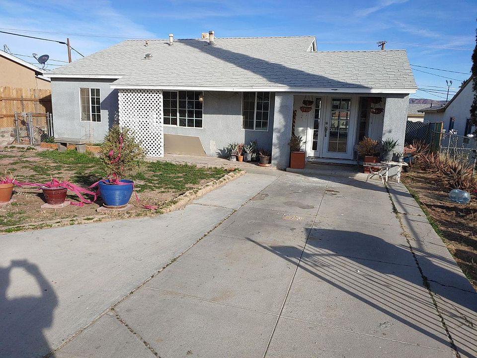 2nd image of 1581 Nancy St