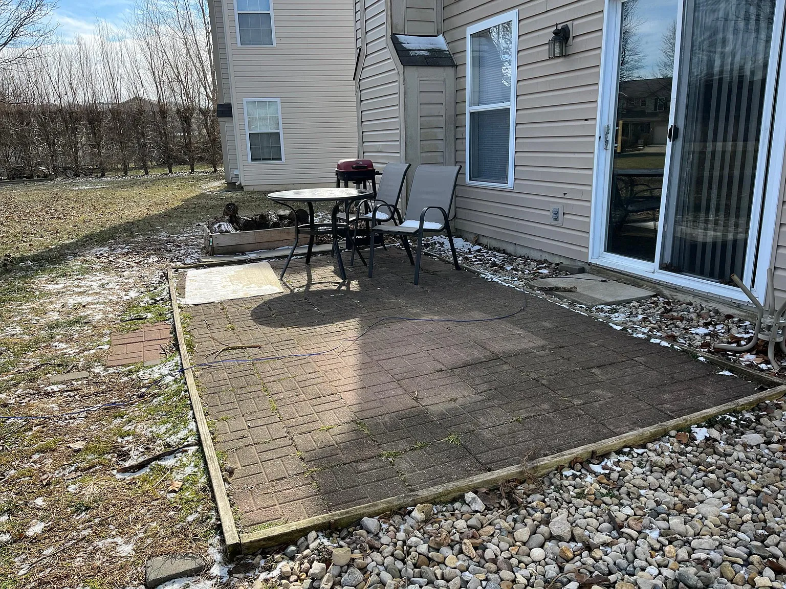 4 bed, 2.5 bath, 1992 sqft, $1,995 — Photo 4