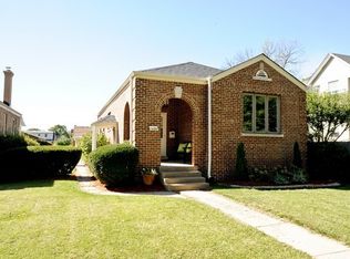 1424 Pitner Ave, Evanston, IL 60201