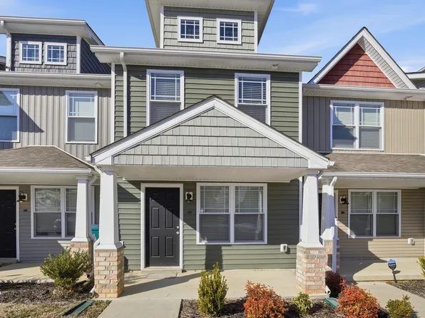 205 Woodland Valley Ln, Clarksville, TN 37040