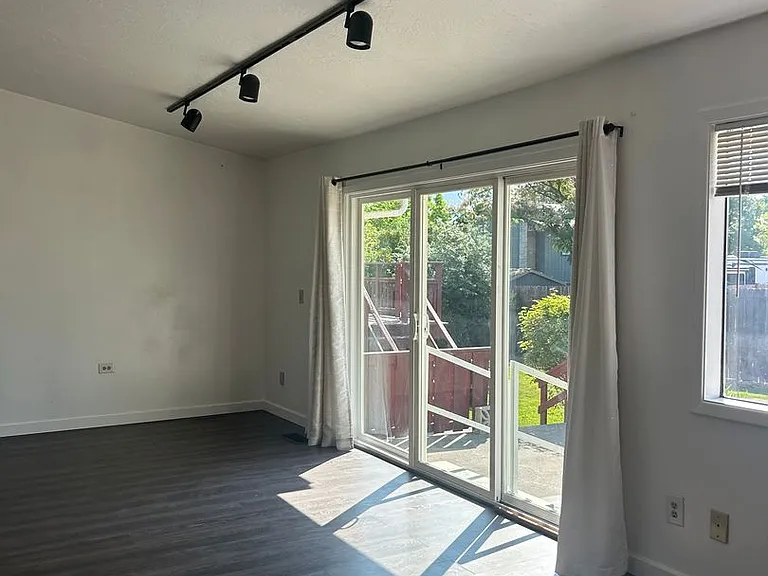 2774 Jessica Cir — Photo 47