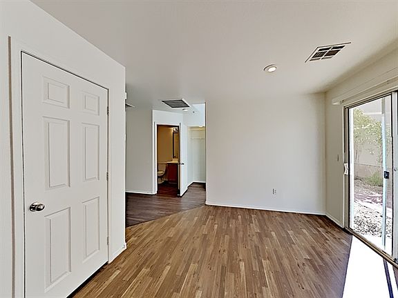 5th image of 8169 Amphora St