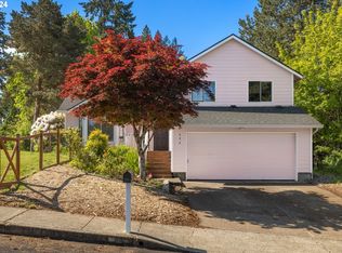 692 NW Queens Ct, Hillsboro, OR