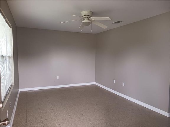 3rd image of 5523 Warrington Dr #A