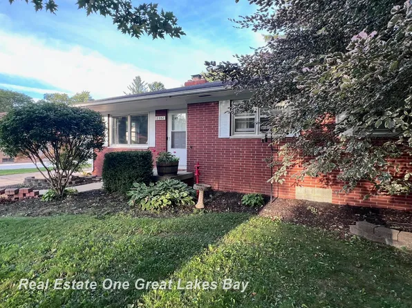 2362 Linda St, Saginaw, MI 48603