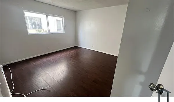 1 bed, 650 sqft, $2,200 — Photo 3