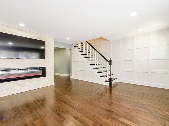 3rd image of 63 Haynes Ave