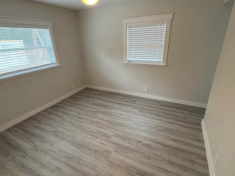 3968 Packard Dr — Photo 12